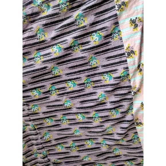 Kimchi Blue Mini Skirt Patterned Graphics Size L - Picture 3 of 3